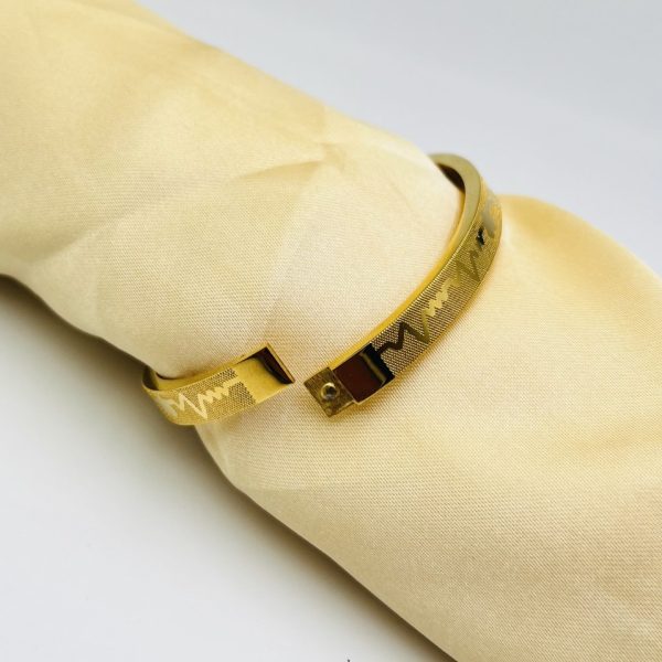 Adjustable Premium Heartbeat-engraved Adjustable Cartier-inspired Gold Bracelets | Best Quality Artificial Bracelet For Girls & Women | Bracelet For Every Occasion | Elegant Design