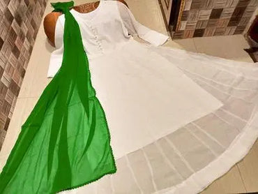 3 Pcs Women's Stitched Plain Maxi Suit