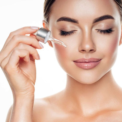 Gluta White Face Glowing Serum | Glutathione-based Brightening | Hydration & Antioxidant Protection 30 Ml