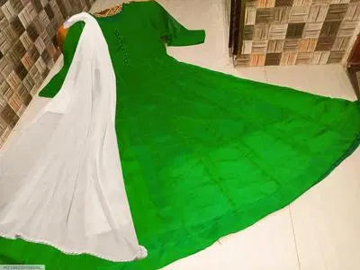 3 Pcs Women's Stitched Plain Maxi Suit